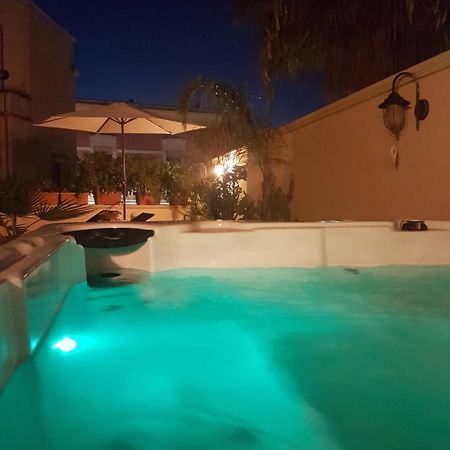 Nardò Palazzo Volta Boutique Luxury B&B מראה חיצוני תמונה