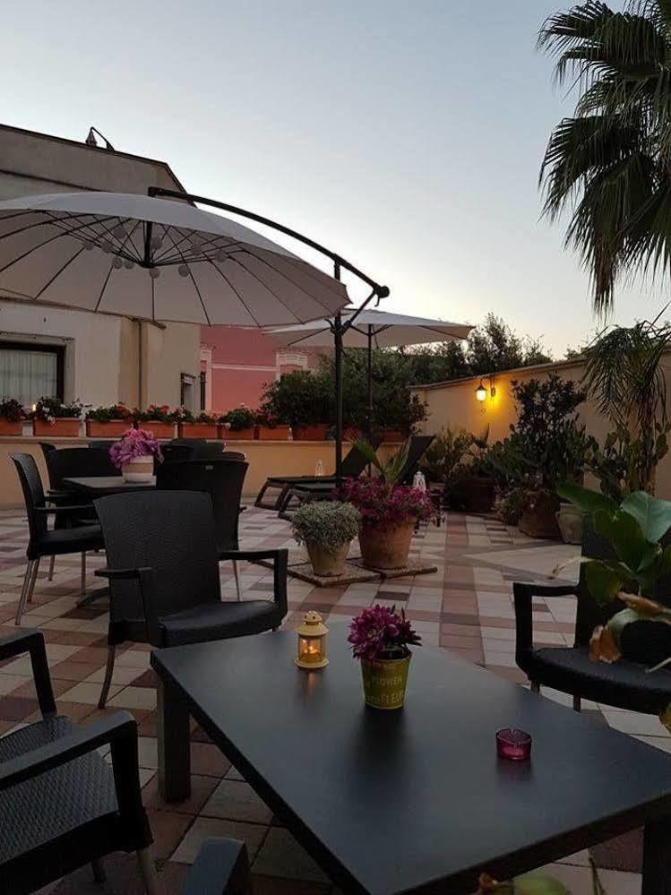 Nardò Palazzo Volta Boutique Luxury B&B מראה חיצוני תמונה